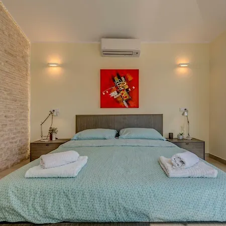 Villa Tipa 2 *